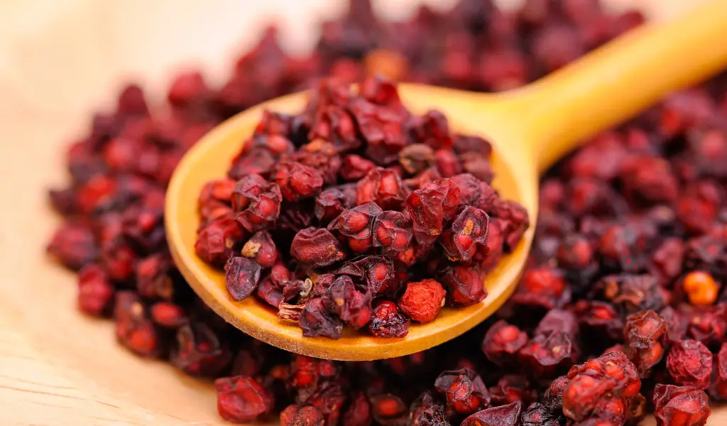 Owoce schisandry – adaptogenne zioła na  regenerację